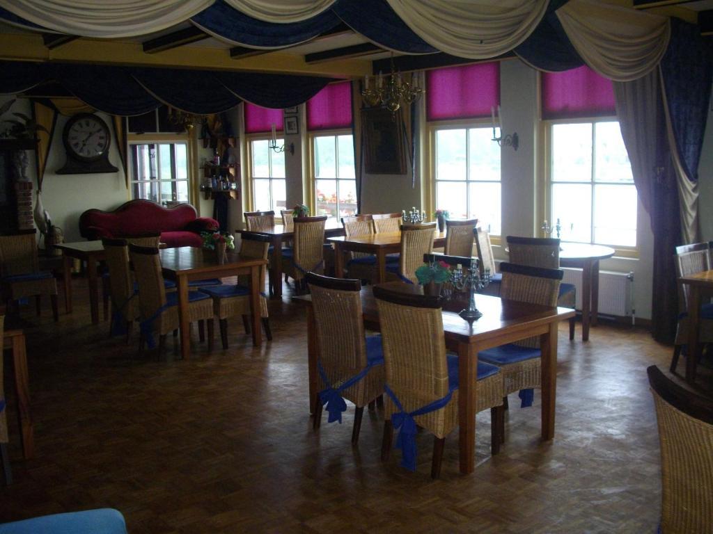 Hotel De Oude Schouw Jirnsum Esterno foto