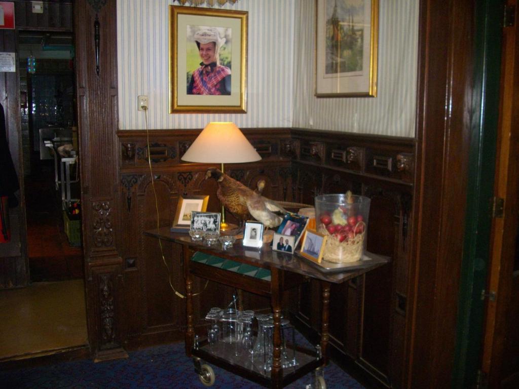 Hotel De Oude Schouw Jirnsum Esterno foto